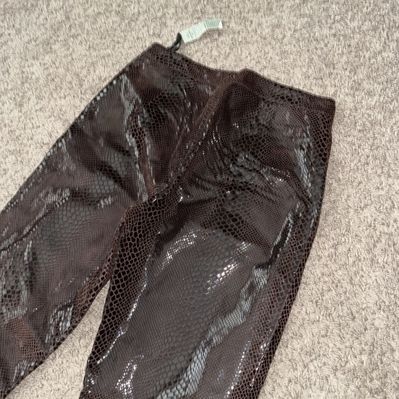 Cache leather pants - Picture 4 of 4